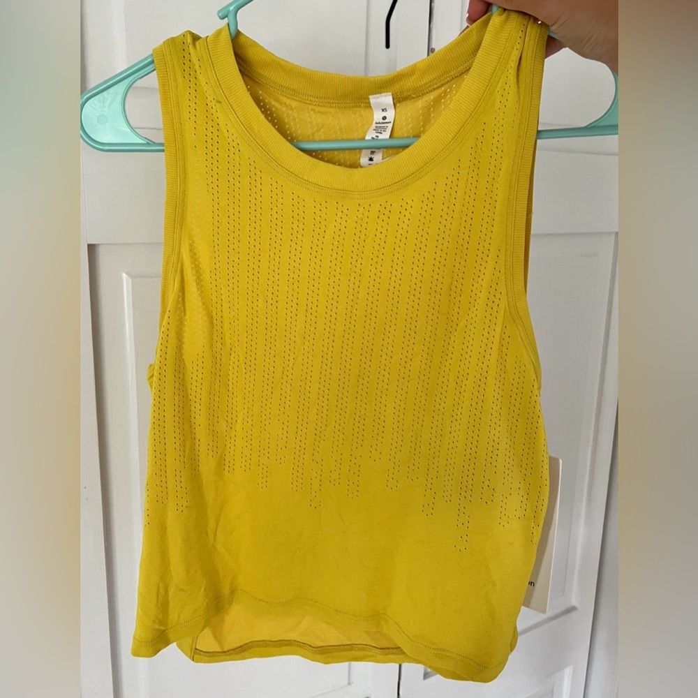 Lululemon crop tank top
